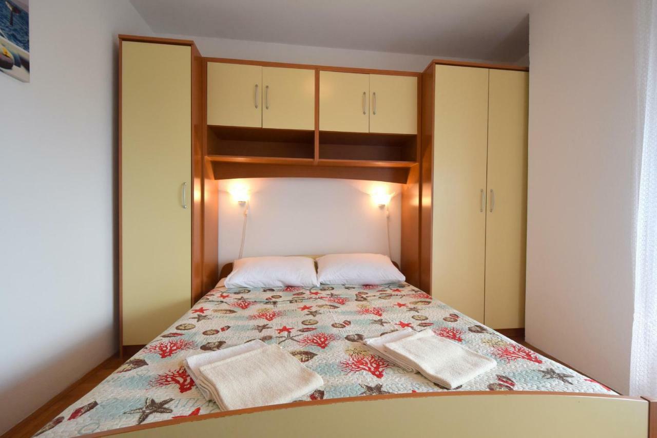 Apartment Biserka Malinska Kültér fotó