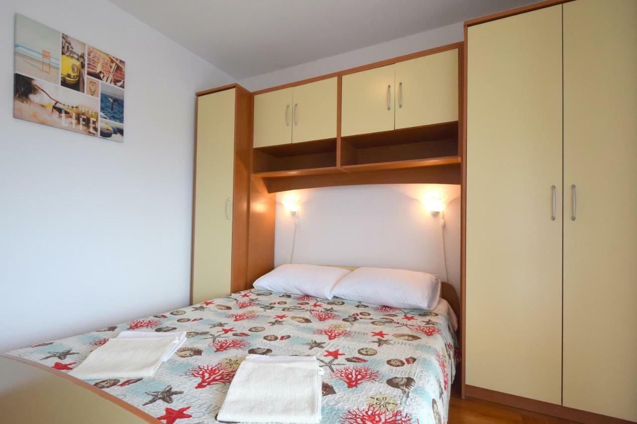 Apartment Biserka Malinska Kültér fotó